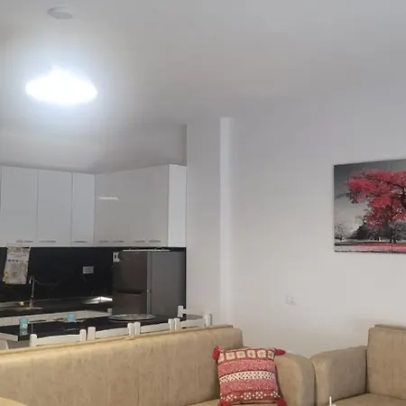 Perla 7 - Modern & Spacious * Golem (Tirana)